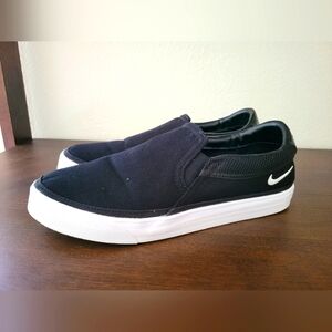 Court Legacy Slip On Shoes